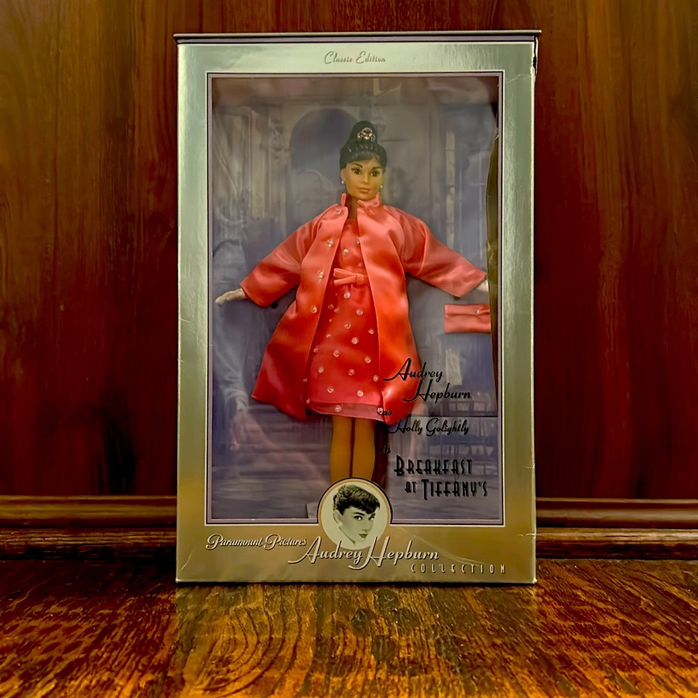 Mattel Barbie 1998 Audrey Hepburn Holly Golightly Breakfast At Tiffany's